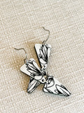 Duo of Triangles - White and Black Acrylic Flowers